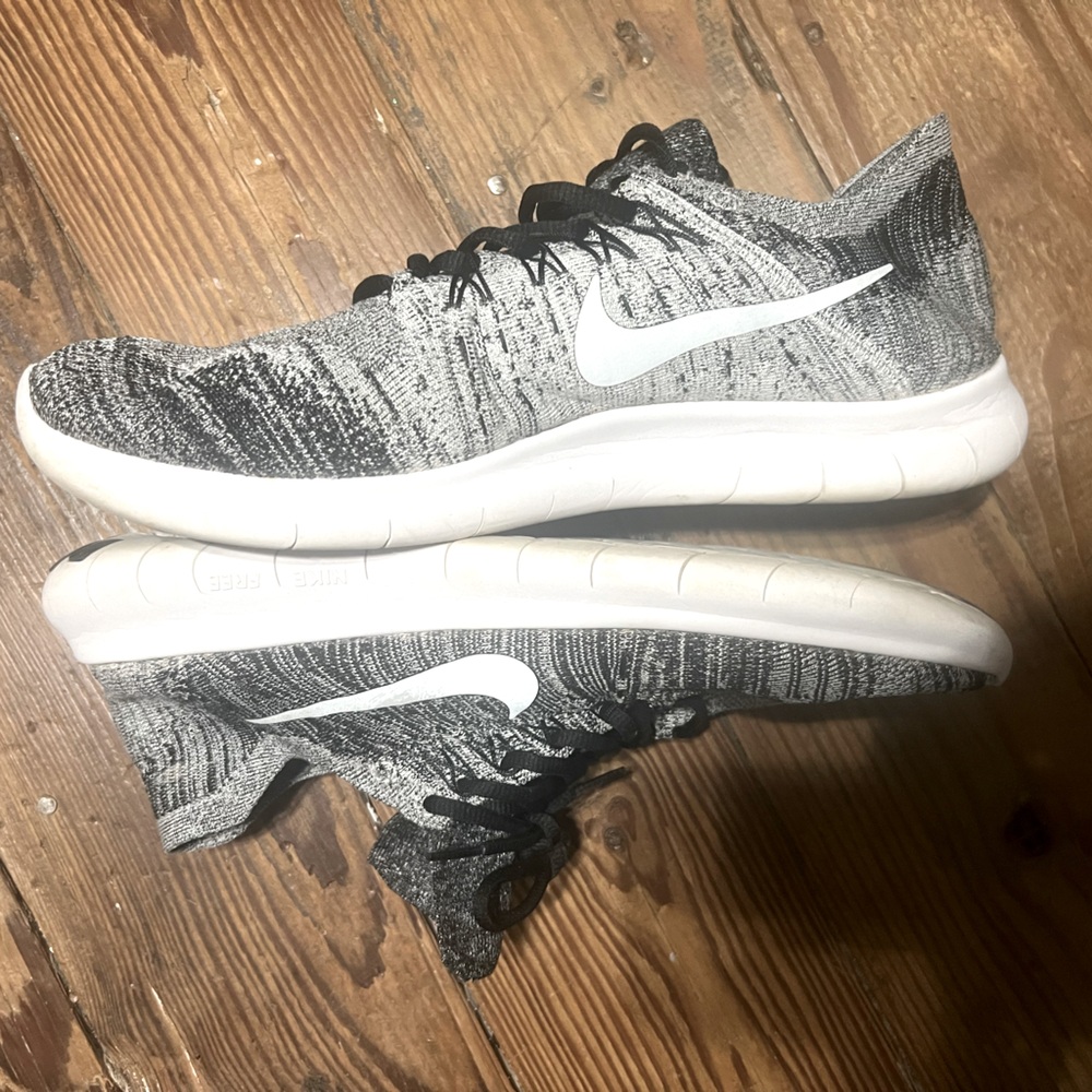 Mens used Nike Free RN Flyknit Size 12
